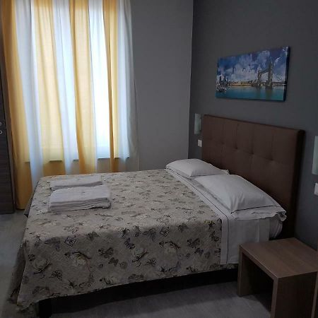 Hotel Oregon Milano Ngoại thất bức ảnh