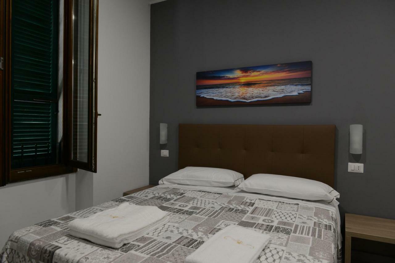 Hotel Oregon Milano Ngoại thất bức ảnh