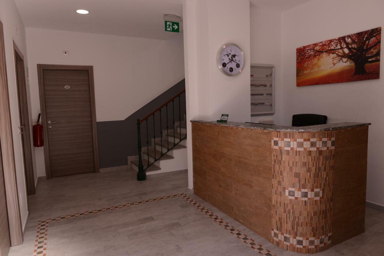 Hotel Oregon Milano Ngoại thất bức ảnh